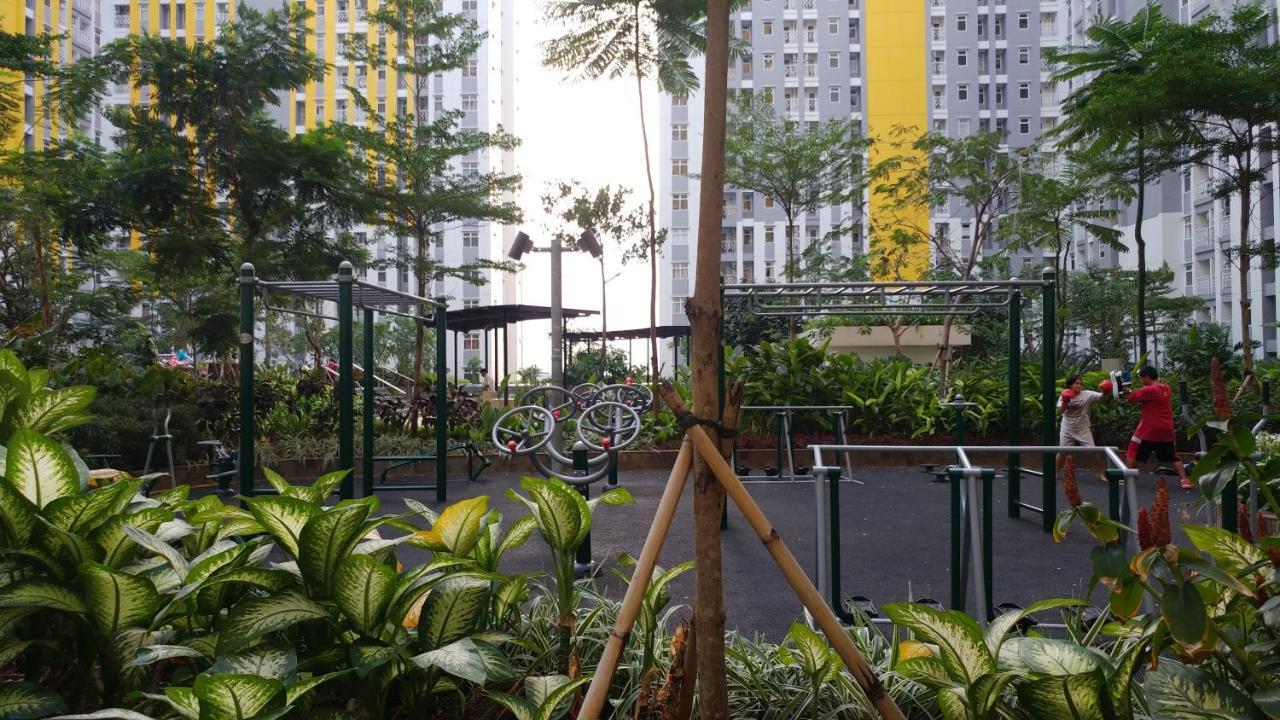 Modern And Comfortable 2br Springlake Summarecon By Travelio